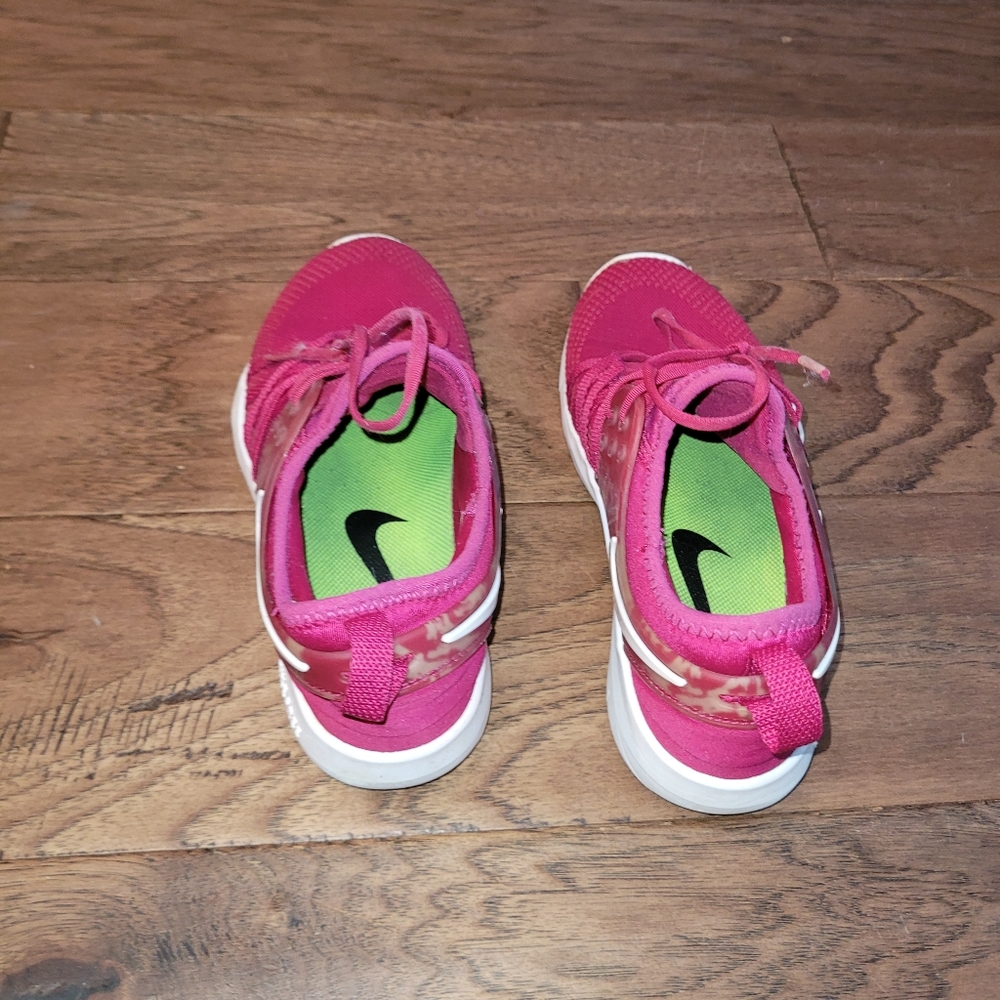 Nike Shoes - Picture 2 of 3